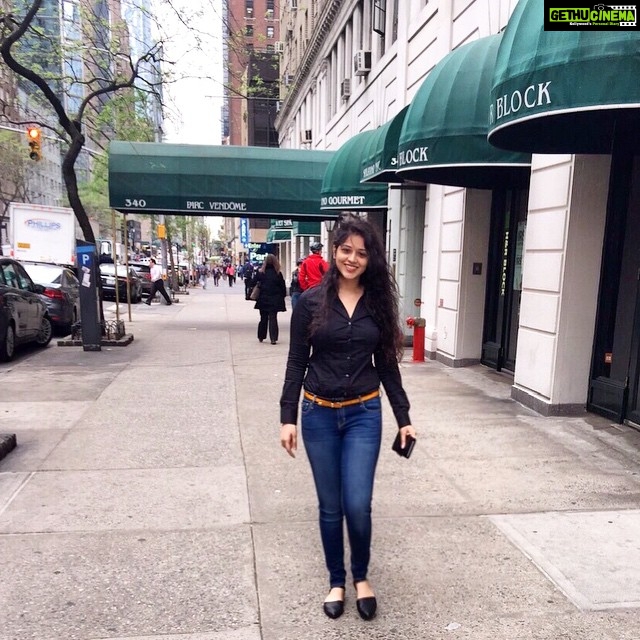 Priyanka Jawalkar Instagram - #ootd#manhattan#wintersgone#lovingthespring😍😍 Manhattan, New York