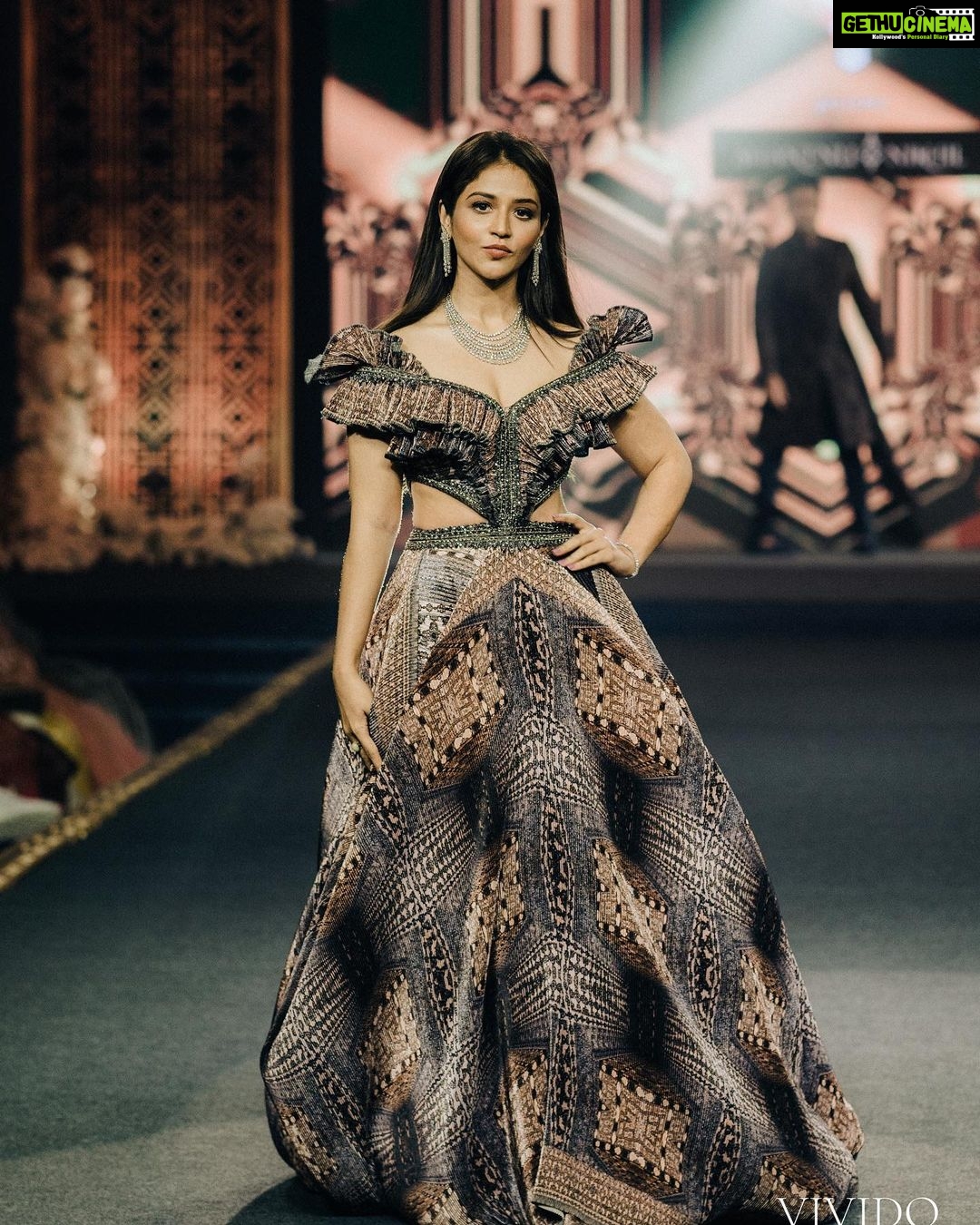 Priyanka Jawalkar Instagram - For @teach_for_change wearing @shantanunikhil Clicked by @thevivido.co