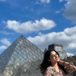 Priyanka Mohan Instagram – ☀️🤍 Pyramide du Louvre