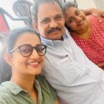 Priyanka Nair Instagram - Achan ❤️ @priyada_nair @ponnammamuraleedharan #fatherlove #fatherdaughter#sisterhood#priyankanair