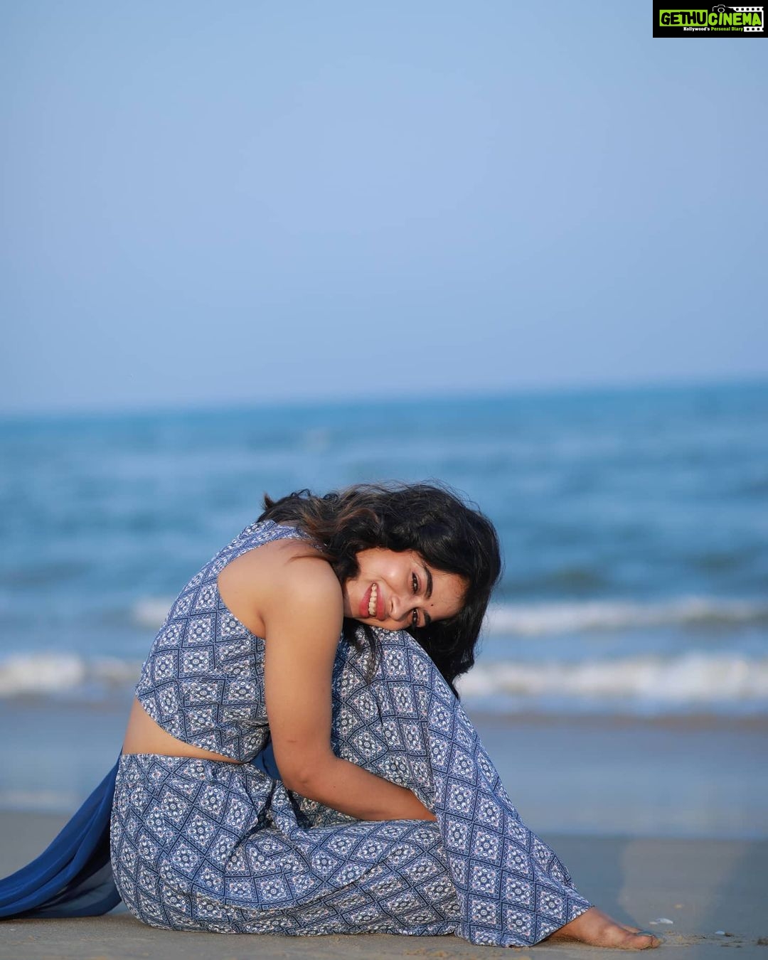 Priyanka Ruth Instagram - That if someone comes to you and says. oh your life is so tough. Just look at them. and smile and say IAM TOUGHER THAN THIS 🤞🤞🤞 Happy women's day 💖💖💖 . #beyourself #behappy😊#positivevibes #thinkpositive🍀#selflove#bestrong💪#positivity#keepsmiling#hope#dreambig#picoftheday #saipriyankaruth @sam_jeremiah_