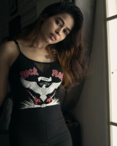Priyanka Ruth Instagram - if you treat yourself like a queen, you'll attract a king.
.
.
📸@subashphoto
.
.
.
.
#queen #beyourself #beyourself #loveyourself #thinkpositive#love#behappy#gratefull#gratefullness#lifeisbeautiful#postivevibes#positivity#postivethinking #saipriyankaruth