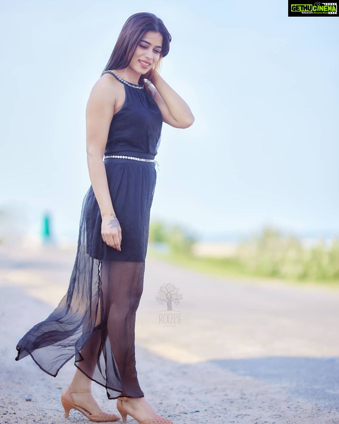 Priyanka Ruth Instagram - Life is all about our choices. some we regret.some we are proud of.some will haunt us forever .So we are what we chose to be!! . . . . . #staysafe#stayhome#besafe #putmaskonyourface😷✔️ #lifeisbeautiful❤️ #lovemyself❤ #lovesong#beyourself #behappy😊 #selflove #believeinyourself #keepsmiling #thinkpositive🍀#positivity #positivevibes #saipriyankaruth 📸@rootzstudios