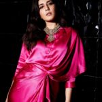 Raashi Khanna Instagram - Pretty pink please? 🌸🌸