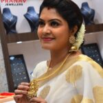 Rachitha Mahalakshmi Instagram - #pranavjewellerskumbakonam Chain mela inauguration pics..... ❤️❤️❤️❤️❤️❤️