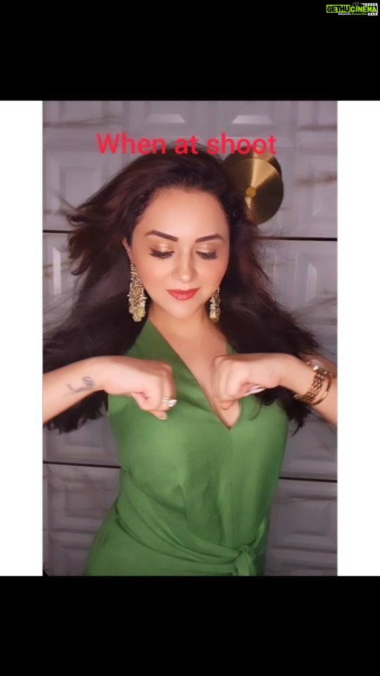 Ragini Nandwani Instagram - Emerald..... is it #viralreels #ragininandwani #actresses #tollywoodactress #bollywoodstyle #hotonbeauty #chennai #mollywood #tvserial #green #ecosport #monsoonseason #mondaymotivation #jewellery #stylish #smile😊 #jumpsuit #cutenessoverload #sexywomen #womanpower #slayqueen #redlips💋