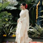 Rajisha Vijayan Instagram - ചിങ്ങം ഒന്ന് 🌸🌼🌺 @i_m_vyshnav 📸 Thomson's Casa