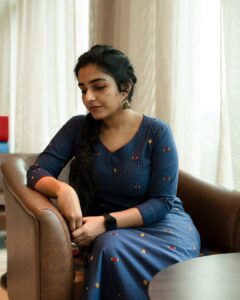 Rajisha Vijayan Instagram - Kho Kho promotions 🏃🏻‍♀️♥️ @jugalbandhi @pournami_mukesh_photography @mishlak_