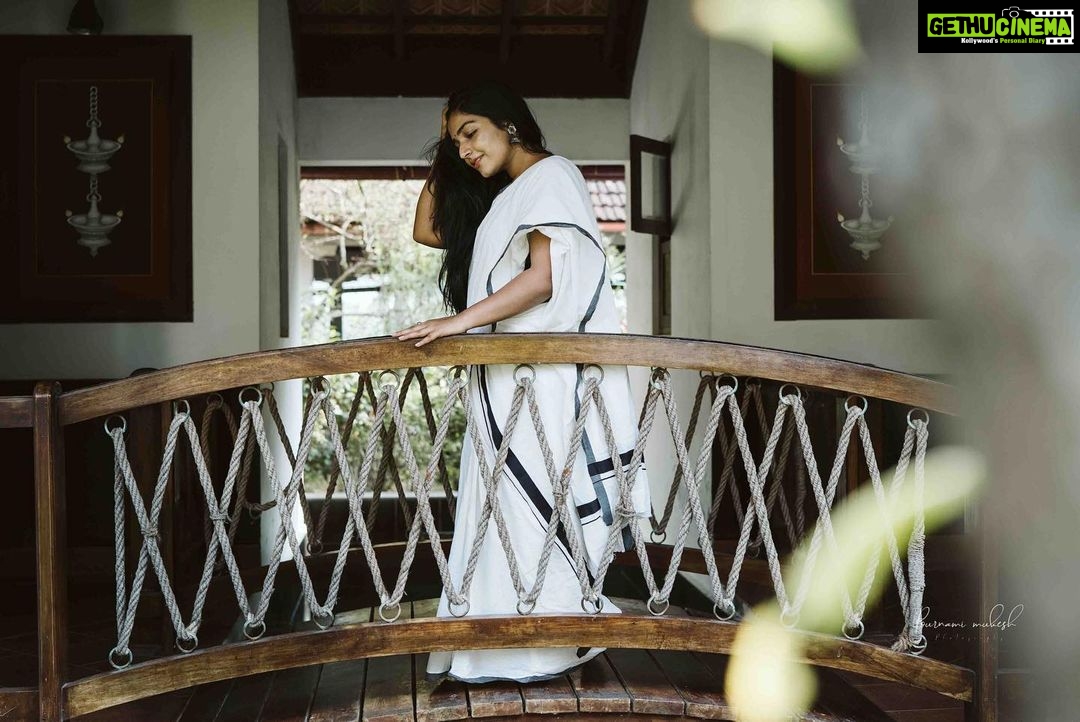 Rajisha Vijayan Instagram - A pinch of quaintness might just be the bridge between now and then. ♥️ @pournami_mukesh_photography 📷