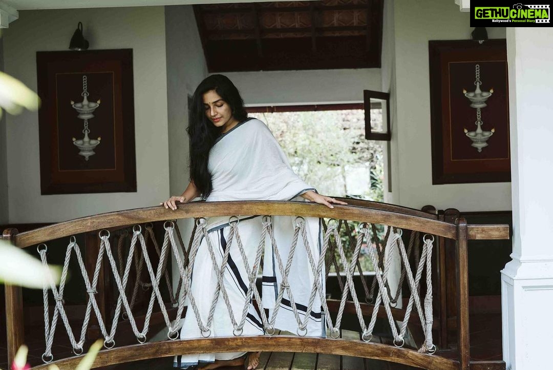 Rajisha Vijayan Instagram - A pinch of quaintness might just be the bridge between now and then. ♥️ @pournami_mukesh_photography 📷