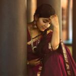 Rajisha Vijayan Instagram - The most precious jewellery are the hand me downs. The ones with memories etched on. The ones that get passed on from generations to generations, my most favourite kind. But not all of us are lucky to receive this, some are lost and some don’t find us. In my quest to find vintage pieces, I stumbled upon the best @ttdevassy Kunnamkulam. These handmade pieces have taken me back to the times when our grandmothers and great grandmothers used to wear them with love. Trying to recreate the era that I wish I could have lived in. ♥️ #MyTTDStory #Kunnamkulam #ttdevassy Shot by the awesome @nithinnarayan MUA @_femy_antony_ Styling @gayathrikishore_gk Location @ayurvedichospital