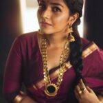 Rajisha Vijayan Instagram - The most precious jewellery are the hand me downs. The ones with memories etched on. The ones that get passed on from generations to generations, my most favourite kind. But not all of us are lucky to receive this, some are lost and some don’t find us. In my quest to find vintage pieces, I stumbled upon the best @ttdevassy Kunnamkulam. These handmade pieces have taken me back to the times when our grandmothers and great grandmothers used to wear them with love. Trying to recreate the era that I wish I could have lived in. ♥️ #MyTTDStory #Kunnamkulam #ttdevassy Shot by the awesome @nithinnarayan MUA @_femy_antony_ Styling @gayathrikishore_gk Location @ayurvedichospital