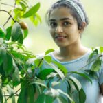 Rajisha Vijayan Instagram - I’m back after a break and I know I am super late but here’s me accepting the #greenindiachallenge from my muse @anupamaparameswaran96 🌴💚 So meet my Sapota/Chikoo/Sapodilla tree that I recently planted in my balcony. I love this fruit and @lilysplantboutique showed me that you could actually plant trees in your balcony, even fruit bearing ones. The one thing I miss the most while living in a flat is that we hardly get any ground to plant anything especially trees and this was a much needed revelation. So I hereby challenge each and everyone of you to go ahead and plant more and more 💚