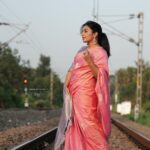Rajisha Vijayan Instagram - SUNday is here! And it’s saree time 🥰 Wearing this 6 yards of pure silk from @thepanagia along with these gorgeous earrings from @adorebypriyanka and clicked by my current fav @jiksonphotography 🌷 PS: Thank you so much @saugandhika_boutique for custom stitching my blouse to a T. ♥️