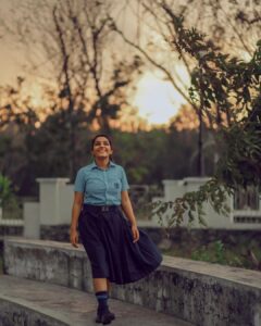 Rajisha Vijayan Instagram - Lying in the hospital bed can make your mind wander into spaces you don’t even want to. And right when I thought this day was going to be bad, came out this photo and the news that our little dream called June has completed 100 days! A dream that we carried for so long and became a reality coz of so many of you. Gratitude in abundance to all those who gave her wings. Let us all keep telling stories, beautiful beautiful stories.. #100daysofjune @ahammed_khabeer @actor_vijaybabu PS: still healing from the knee injury, praying for a faster recovery! ♥️