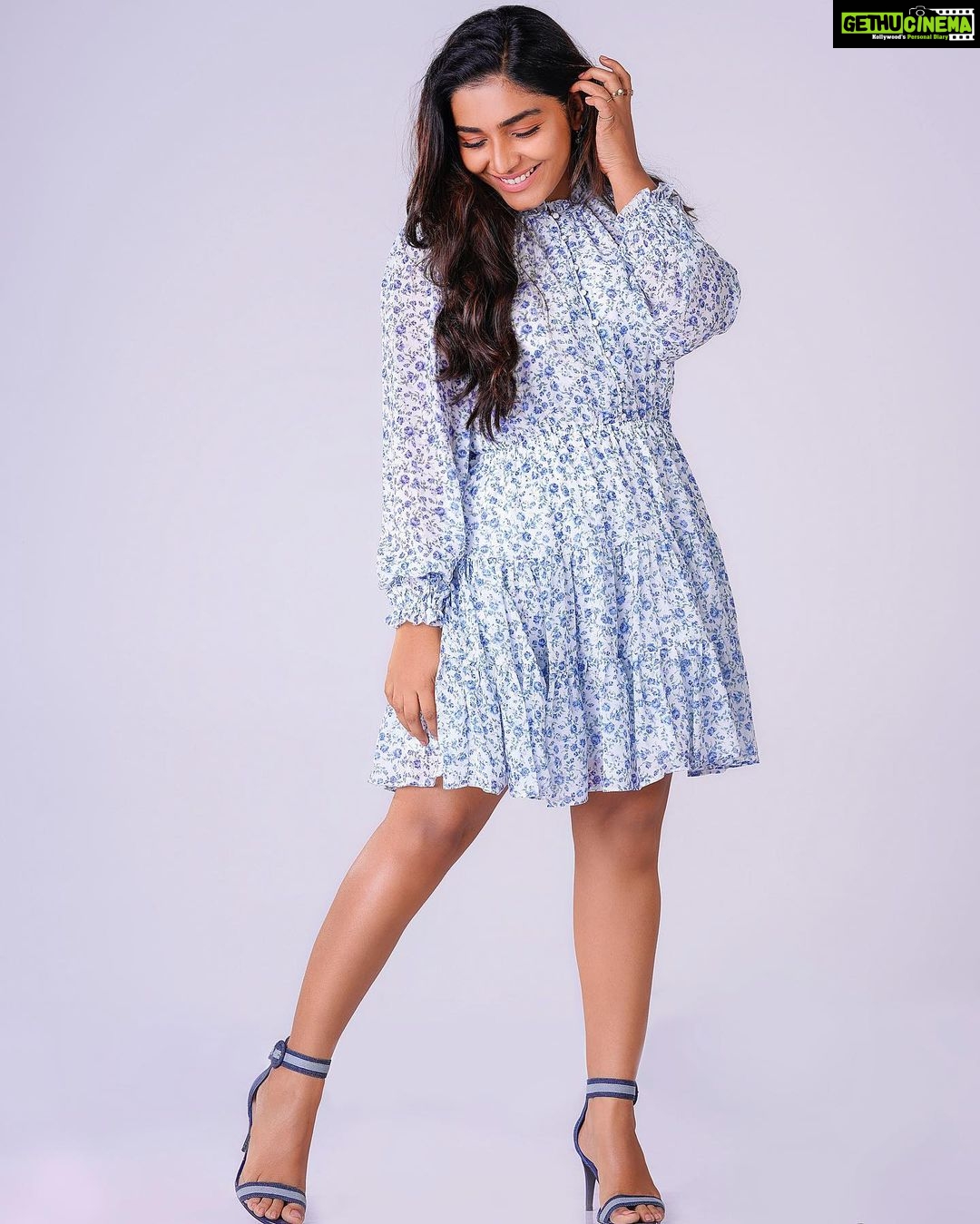 Rajisha Vijayan Instagram - Victorian bluebell ❄️ Featured on: @vanithamagazine Photography: @basilpaulo.in Styling: @styledbysmiji Coordinator: @pushpamathew28 Hair and Makeup : @femy_antony__ Edits and retouch: @asku_busk Hair and makeup assist: @sharath_8686 Shoot assist : @yin_yang_popy Video: Anoop Ashokan
