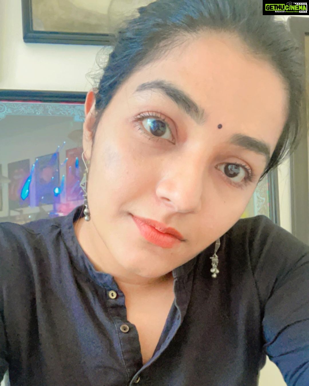 Rajisha Vijayan Instagram - Current mood. Might delete later 🌼 #retrospecting