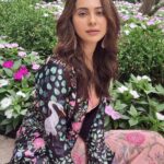 Rakul Preet Singh Instagram – Bloom like a flower 🌸