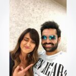 Ram Pothineni Instagram - Look who surprised me today..felt like I met my childhood friend after so long..hahaha..great seeing you Lana gurl!! @ileana_official #Devadas