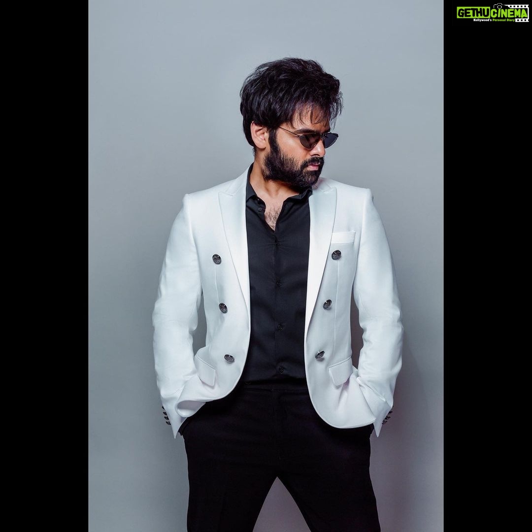 Ram Pothineni - 624.9K Likes - For #TheWarriorr promotions.
Love..
#RAPO