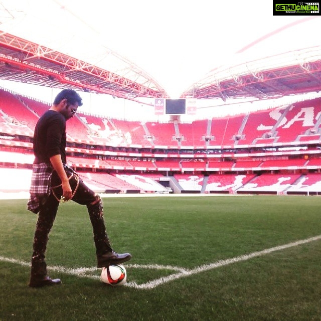 Ram Pothineni Instagram - Class ki 'U' ...Mass ki 'A'... #PandagaChesko ki 'U/A' .. all set for release on the 29th of MAY!! #Benfica #Enjoy #instagRAM