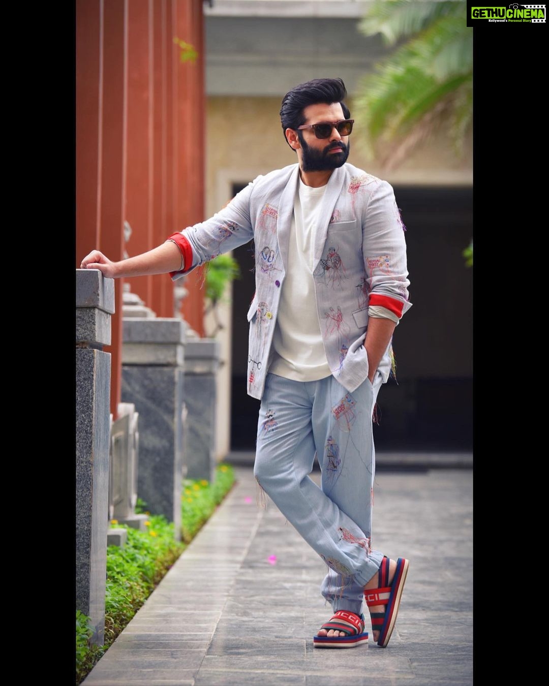 Ram Pothineni - 631.7K Likes - Chennai..For #TheWarriorr promotions.
Love..
#RAPO
Wearing : @khanijo
Styled by : @harmann_kaur_2.0