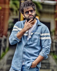 Ram Pothineni Instagram - Chennai..For #TheWarriorr promotions. Day2

Love..
#RAPO