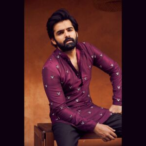 Ram Pothineni Instagram - For #REDTheFilm promotions.. 🤘

Love..
#RAPO

Outfit - @kunalrawalofficial 
Styled by - @ashwin_ash1 & @hassankhan_3 
Clicked by - @eshaangirri