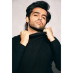 Ram Pothineni Instagram - 9 to 5: Show em how you Rock.. 5 to 9: Show em how you Roll!! Love.. #RAPO Clicked by: @eshaangirri Styled by: @harmann_kaur_2.0 Thank you @_deepthee_ Location: #CASARAPO