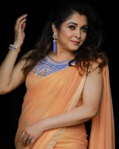 Ramya Krishnan Instagram - Get out there and live a little...
#bbjodigal2 

@vijaytelevision @disneyplushotstar

Outfit : @sidneysladen @sidneysladenofficial
MUA :  @artistrybyolivia 
Jewellery :  @challani_jewellery
Hair : @manohar_hair