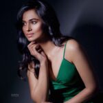 Ramya Pandian Instagram – As brave as night 
As calm as Moonlight …

Photography @surenstudiomyth 
Make up @kalwon_beauty 
Hair stylist @ganesh_hair_architect 
Stylist @afashionkiller 
Retouch @themagicretouch 

#ramyapandian