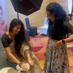 Ramya Subramanian Instagram - I simply love sharing everything , except CHOCOLATE ….Happy Chocolate Day 😀🙈🍫🫶🏻💯 ! Meet you tomorrow at 8:30am IST with @saipallavi.senthamarai tomorrow on @fcompanionsouth for a fun filled and real conversation ♥️♥️♥️