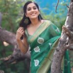 Rashmi Gautam Instagram – Thankyou @houseof_katha for this beautiful easy to drape saree 
Yet another addition to my ever growing saree collection
#RashmiGautam #sareelove #sareenotsorry