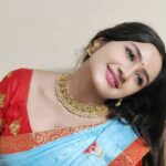Raveena Daha Instagram - Jewels from: @cathisjewelleries 🥰 . கேட்க நினைத்தாள் மறந்தாள்😌 கேள்வி எழும் முன் விழுந்தாள் 💙 எந்த உடலோ …….. எந்த உறவோ🥰💙 #raveena #raveenadaha