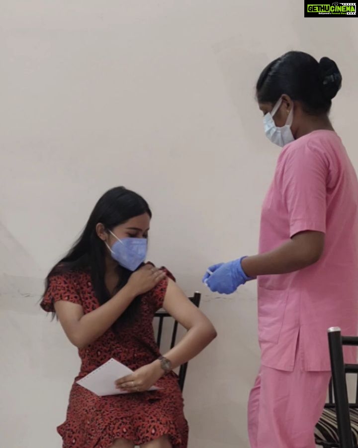 Raveena Daha Instagram - Got vaccinated ☺️☺️(1st dose ) #covid_19 #vaccinationdone✔️ #ᴠᴀᴄᴄɪɴᴇᴅᴀʏ💉