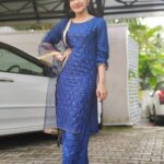Raveena Daha Instagram - நான் கொண்ட நேசங்கள் வீண் தானோ ? ✨ Outfit from: @fathimacollection_online_shop2 💙 . Pc: @bijeshavanoor 😍🥰 chettan 🖤 . #raveena #raveenadaha