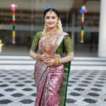 Raveena Daha Instagram - ✨😍✨ Pure silk saree from : @grb_silks 😍 I absolutely loved this saree, it enhanced my beauty 🙈 . Designer blouse from: @d3boutiquee 😍 The hand work and colour of this blouse perfectly matched my saree ❤️ .. Matte finish Bridal jewelry from : @chennai_jazz 😍✨✨ .. #raveena #raveenadaha