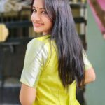 Raveena Daha Instagram - दिल संभल जा जरा फिर मोहब्बत करने चला है तू 😌🌹 In love with this dress😍 from : @karthika_fashion_store 😍💚💚 #raveena #raveenadaha