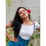 Raveena Daha Instagram - Wet hair, dont care ! 😉❤️ Dangree dress from: @woman_.classic #raveena #raveenadaha