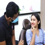 Raveena Daha Instagram - Recently I visited @we_dental 🏥 and met the amazing @drlmarshad who listened to all of my dental 🦷 issues and gave a super clear solutions 👍 for them. I'm so lucky 🤞 to have found the best dental clinic 💯 for smile makeover 😀in India 🇮🇳 🔵 Hygiene,🟡Service, 🟢Ambience and 🟣The Team at @wedental were so good..kudos to the team! #raveena #raveenadaha