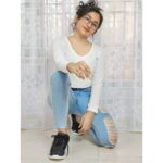 Raveena Daha Instagram - HAPPY 600K FAM🤍🤍🤍 Love you all 🌈🦋💙 Cute crop top from: @sai__collections_1 😍 #raveena #raveenadaha