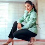 Raveena Daha Instagram – Make sure EVERYBODY in your boat is rowing, and not drilling holes when you’re not looking. KNOW YOUR CIRCLE💯😑🙂

Photography and editing : @harikumar.gk 
His work is just AWESOME !😍
.

Makeup and hair : @manis_makeover__ 
Lovveeeddd his work ! 🔥😍
.

Organized by : @welcome_talents ❤️
Thanks for the best photographer and make-up artist 😁😁

#raveena #raveenadaha