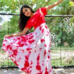 Raveena Daha Instagram - இருளில் கண்ணீரும் எதற்கு ...மடியில் கண்மூட வா❣️ அழகே இந்த சோகம் எதற்கு ..நான் உன் தாயும் அல்லவா? 💙💙 Outfit from: @shine_make_shopping 😍❣️ #raveena #raveenadaha