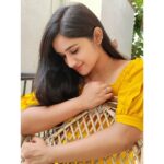 Raveena Daha Instagram - இரவும் பகலும் என்னை வாட்டினான் இதயம் அவன் பெயரில் மாற்றினான் 💯💙🦋 Super cute and comfy frock from : @classy_mart_001 😍🦋 #raveena #raveenadaha