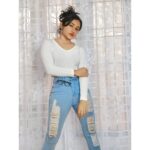Raveena Daha Instagram - HAPPY 600K FAM🤍🤍🤍 Love you all 🌈🦋💙 Cute crop top from: @sai__collections_1 😍 #raveena #raveenadaha