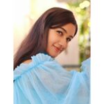 Raveena Daha Instagram - வானோடு நீலம் போலே இணைந்து கொண்டது நம் உறவே💙🥺💯 Outfit from: @sara_ethnics 😍✨ #raveena #raveenadaha