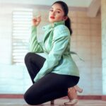 Raveena Daha Instagram – Make sure EVERYBODY in your boat is rowing, and not drilling holes when you’re not looking. KNOW YOUR CIRCLE💯😑🙂

Photography and editing : @harikumar.gk 
His work is just AWESOME !😍
.

Makeup and hair : @manis_makeover__ 
Lovveeeddd his work ! 🔥😍
.

Organized by : @welcome_talents ❤️
Thanks for the best photographer and make-up artist 😁😁

#raveena #raveenadaha