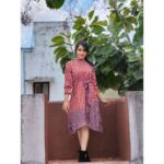 Raveena Daha Instagram – Retro 🤎🤍🤎

Outfit from :@hamsini_boutique 😍

#raveena #raveenadaha