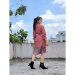 Raveena Daha Instagram - Retro 🤎🤍🤎 Outfit from :@hamsini_boutique 😍 #raveena #raveenadaha