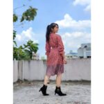 Raveena Daha Instagram - Retro 🤎🤍🤎 Outfit from :@hamsini_boutique 😍 #raveena #raveenadaha